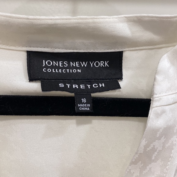 Jones New York blouse - Picture 3 of 5